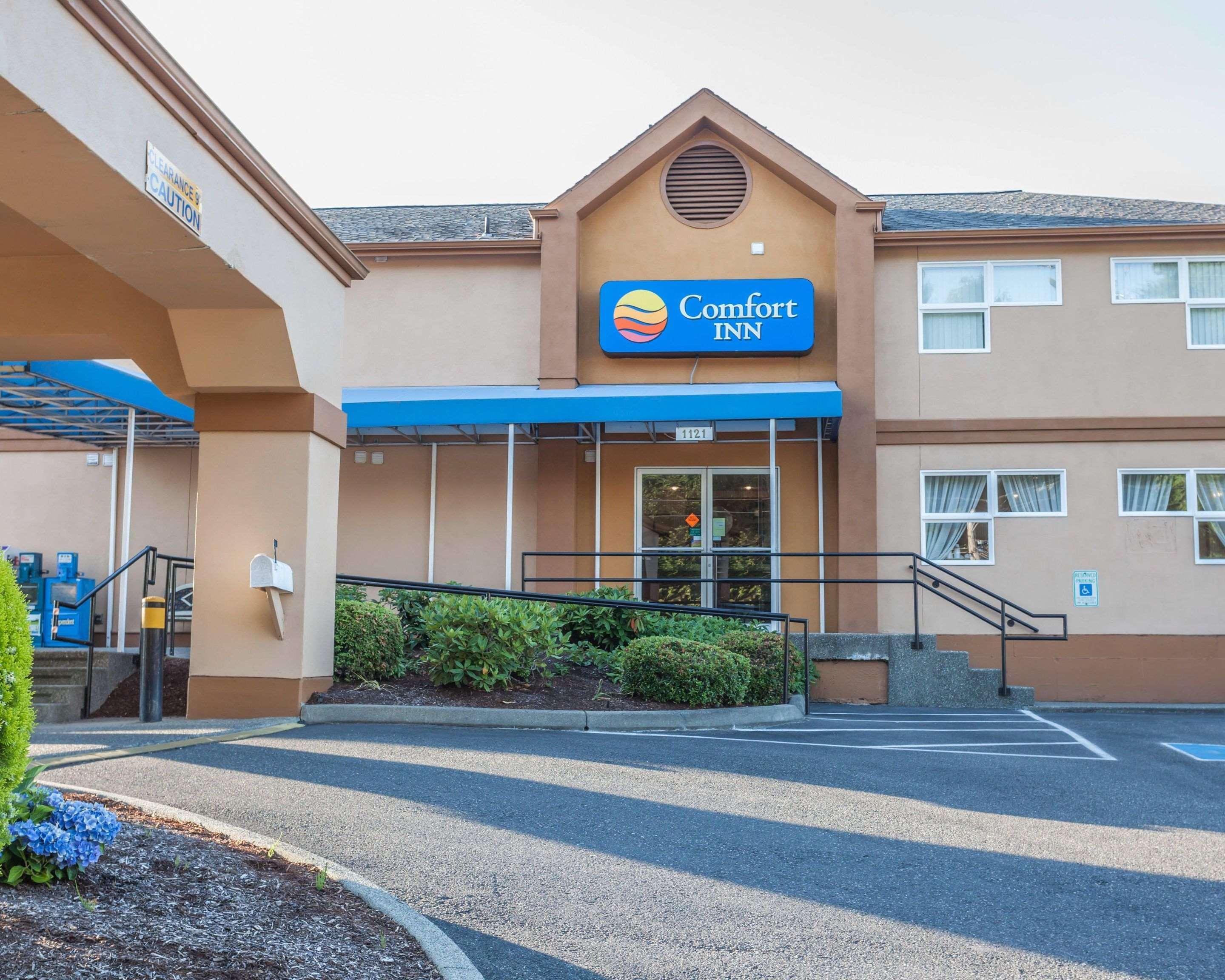 Comfort Inn On The Bay Port Orchard Exterior photo